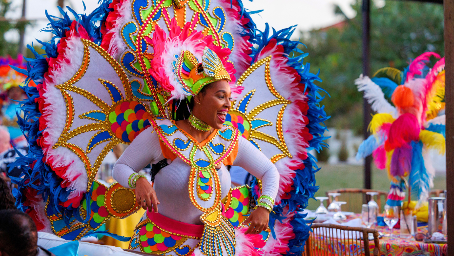 smiling performer at Verizon's incentive program