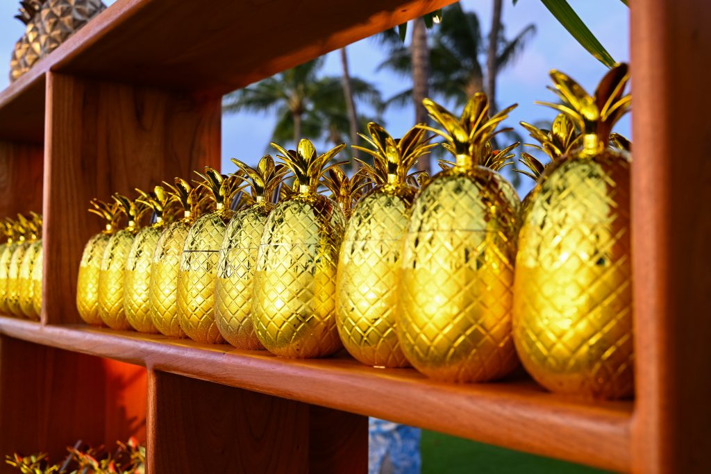 golden pineapple glasses for incentive attendees