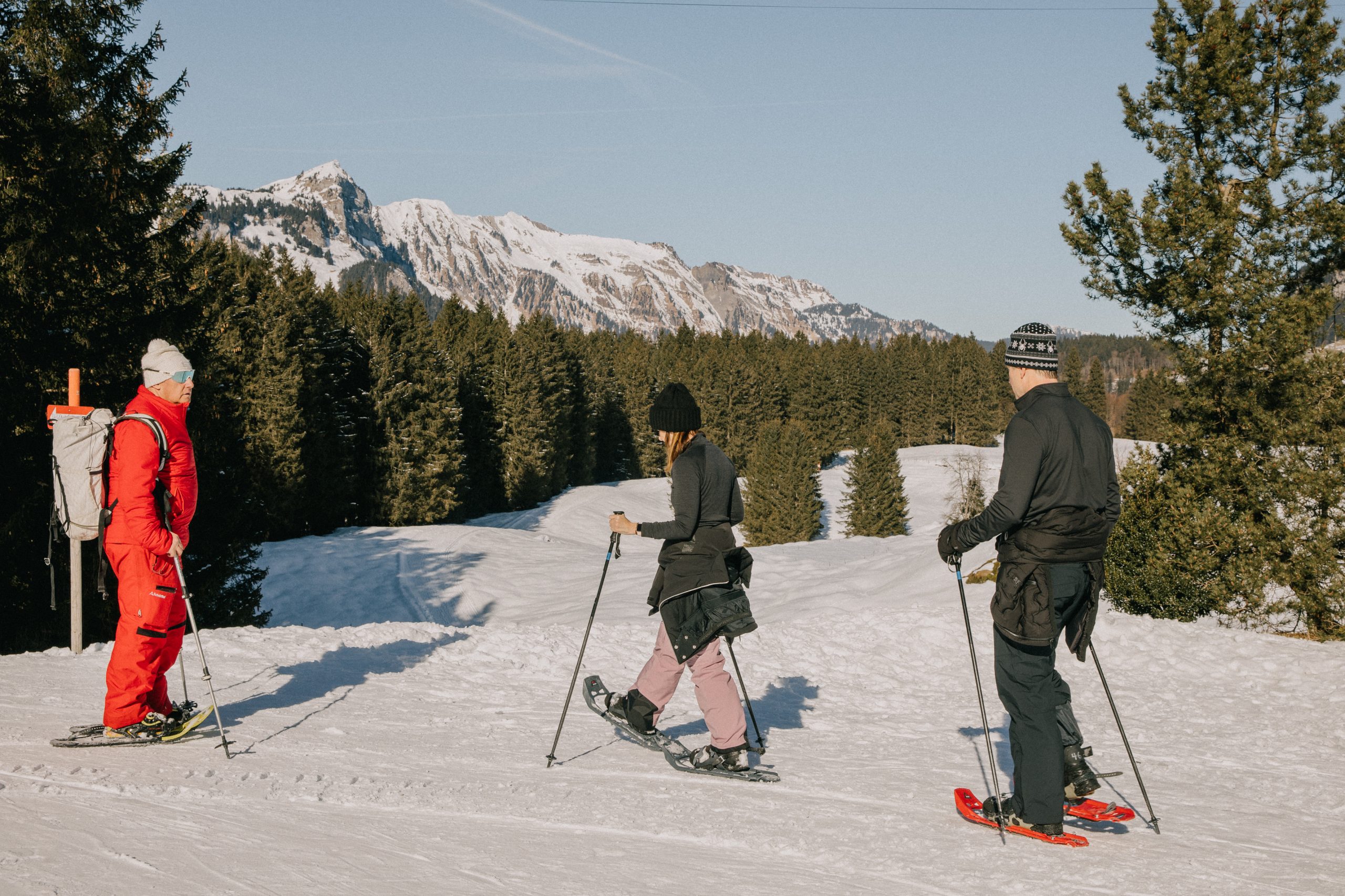 attendees snowshoeing during incentive program
