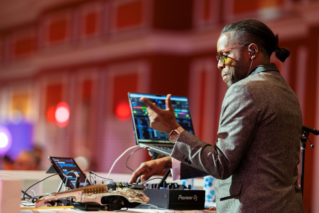 dj performing